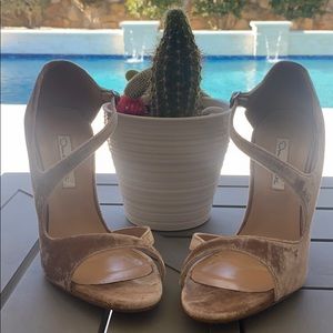 Oscar de lá renta heels